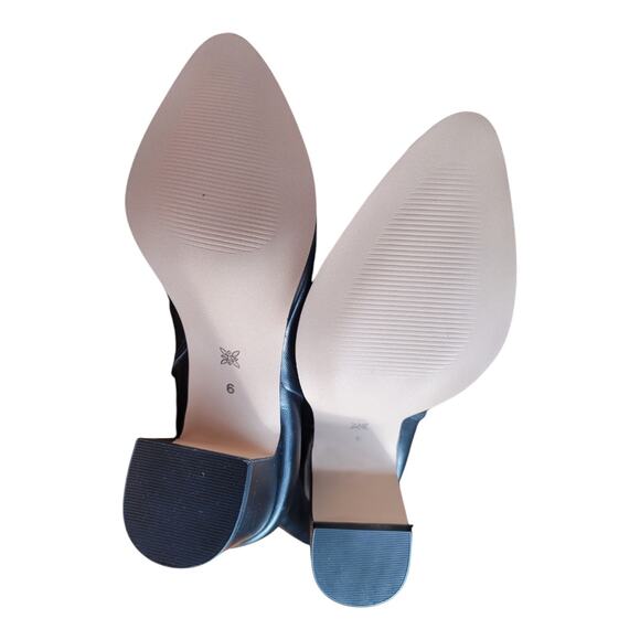 BCBGeneration Sedi Inside  Black Leather Tall  Almond Toe Block Heels Women's 6 - Picture 6 of 6